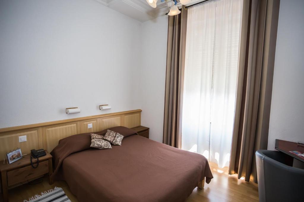 Hotel Des Tourelles Cenevre Oda fotoğraf
