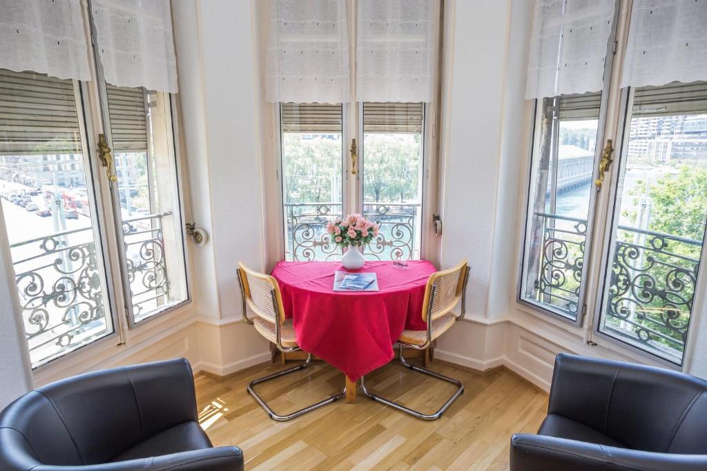 Hotel Des Tourelles Cenevre Oda fotoğraf